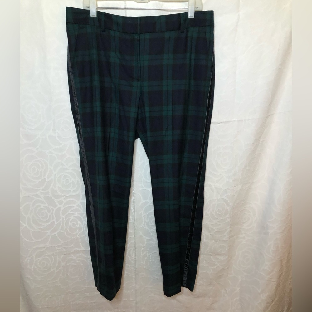 NWT Talbots Women’s Hampshire Dark Green Plaid Ankle Dress Pants. Size 14 P.